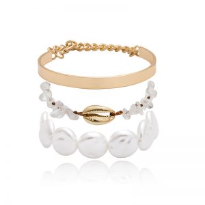 Pearl shell bracelet