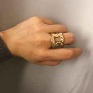 Square retro geometric ring