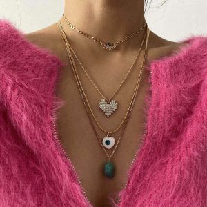 Heart-shaped embossed multi-element necklace