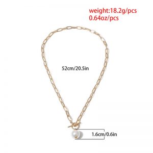 Pearl pendant necklace