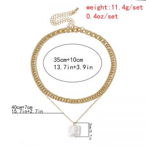 Square pendant clavicle chain