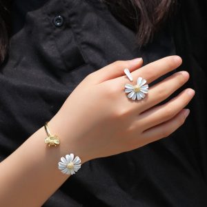 Daisy Ring