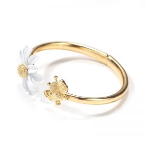 Daisy bee opening design bracelet