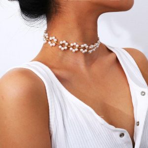 Pearl inlaid necklace Clavicle chain