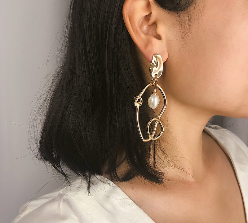 Asymmetric earrings