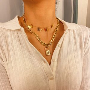 Lock pendant choker