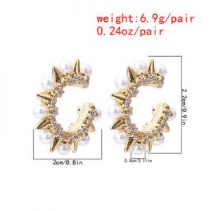 Pearl earrings stud