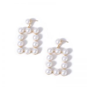 Pearl studs