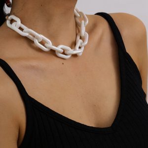 Thick cross chain