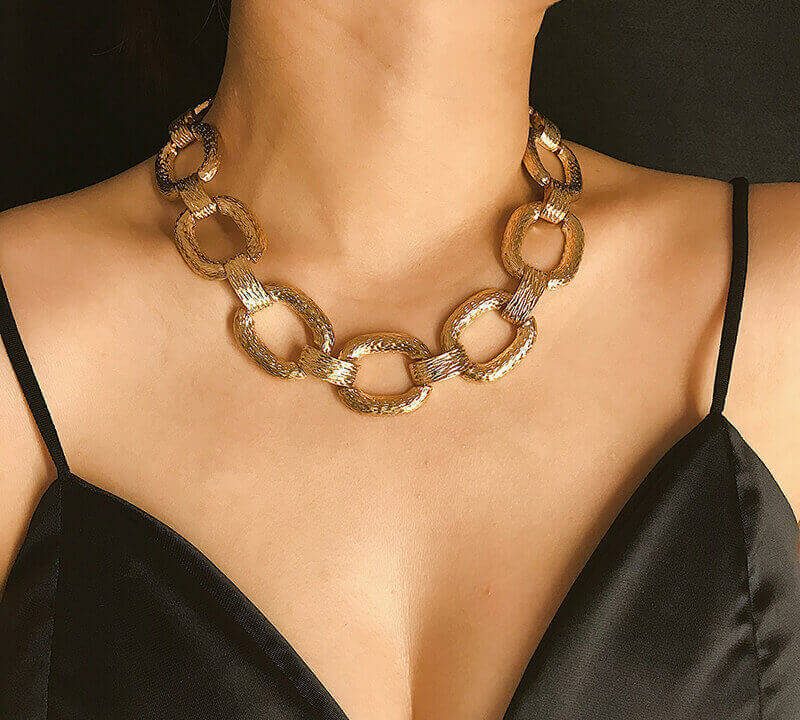 short necklace