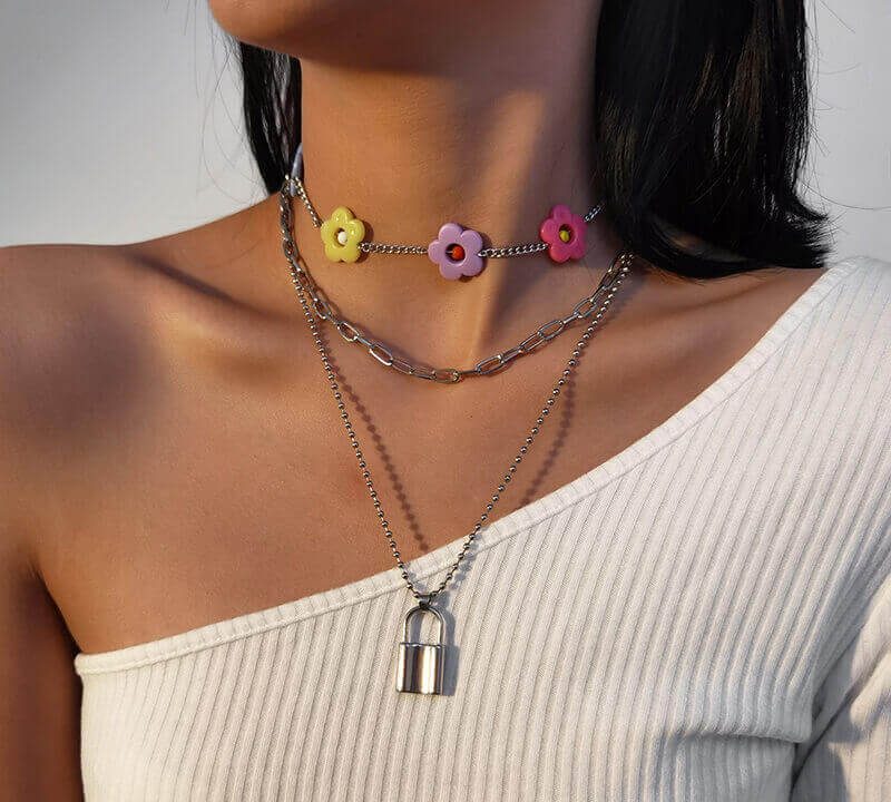 Flower statement necklace