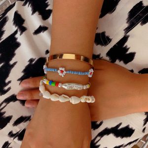 Seashell bracelet