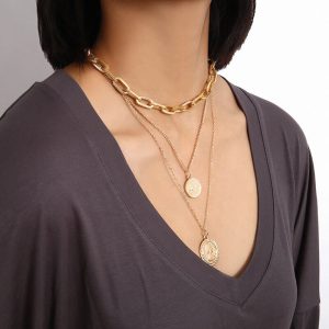 Thick chain necklace